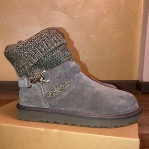 Ugg boots Suede and knit, great condition!